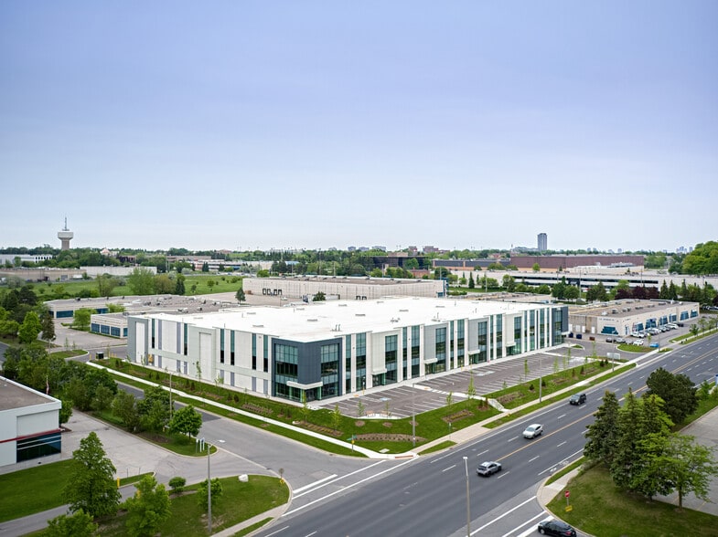 7755 Birchmount Rd, Markham, ON à vendre - Photo de l’immeuble – Image 2 sur 6