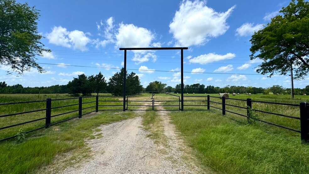 13530 FM 773, Ben Wheeler, TX à vendre - Photo de l’immeuble – Image 2 sur 30