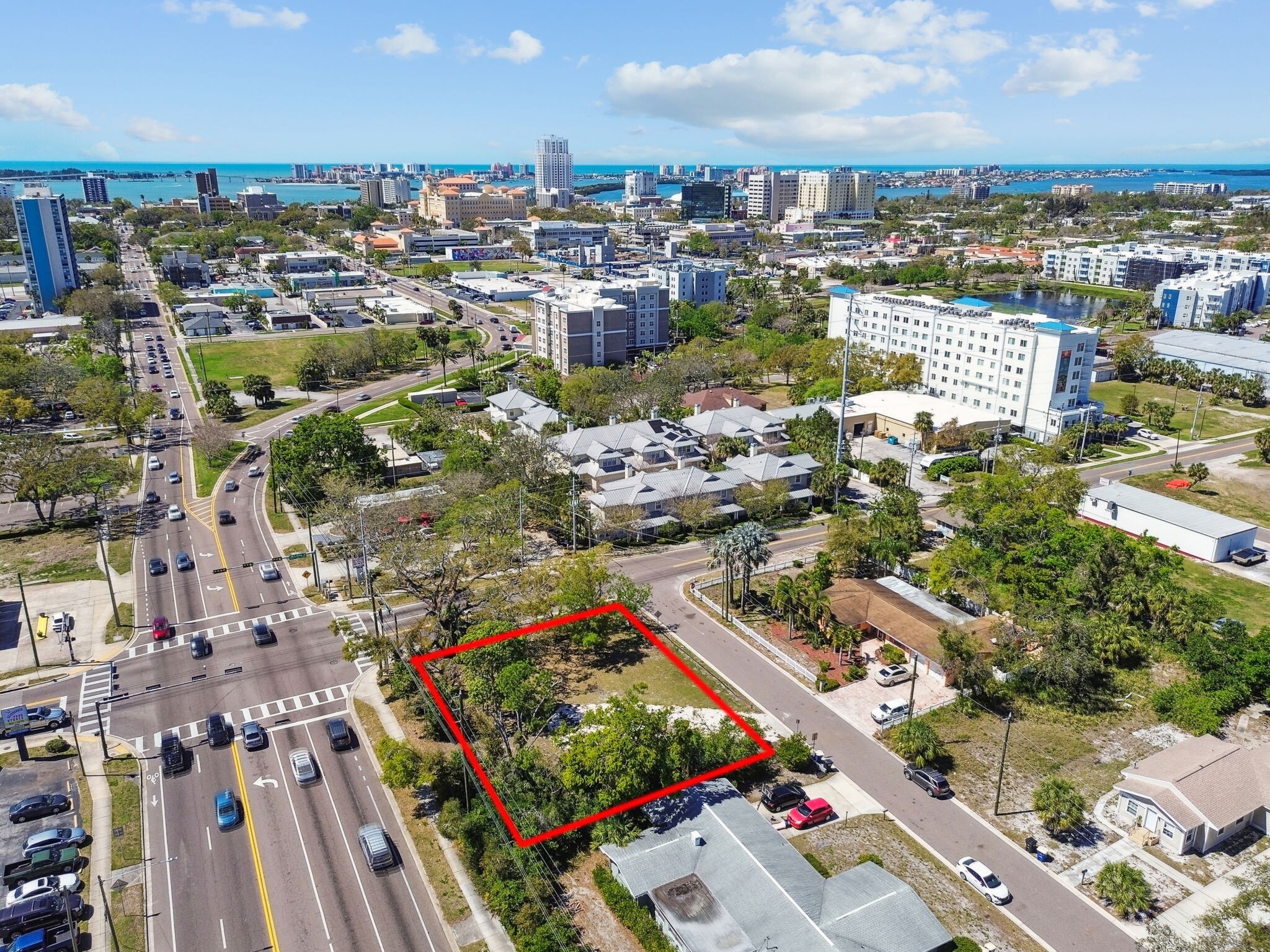 1107 Brownell St, Clearwater, FL à vendre Photo principale– Image 1 sur 15