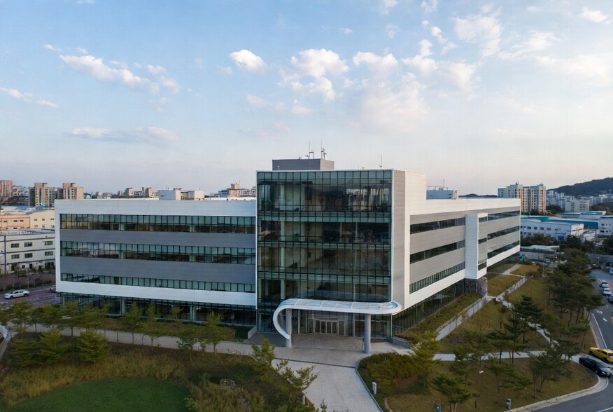 3250 Wilshire Blvd, Los Angeles, CA à louer - Photo de l’immeuble – Image 3 sur 9