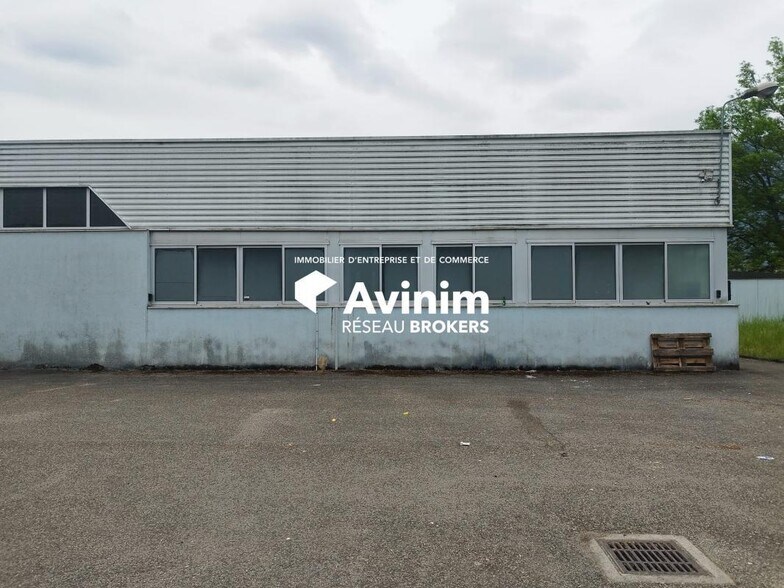 Industriel/Logistique dans Thyez à vendre - Photo de l’immeuble – Image 1 sur 8