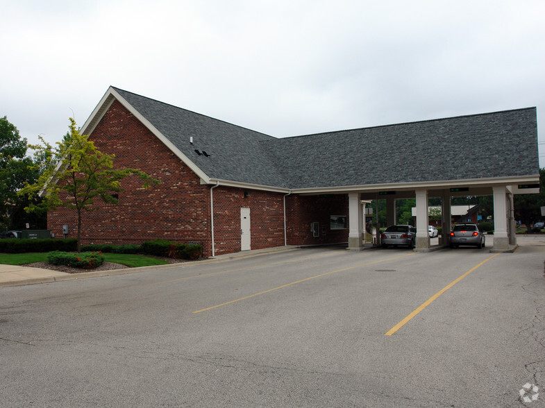 30 E Dundee Rd, Buffalo Grove, IL à louer - Photo de l’immeuble – Image 3 sur 3