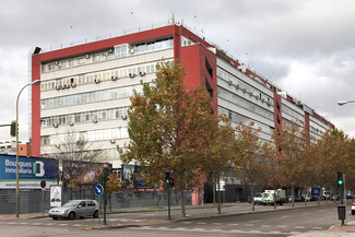 Plus de détails pour Calle de San Romualdo, 26, Madrid - Bureau à louer