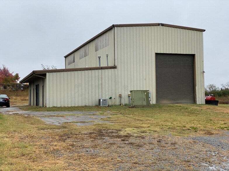 8507 S Regency Dr, Tulsa, OK à vendre - Photo de l’immeuble – Image 2 sur 12