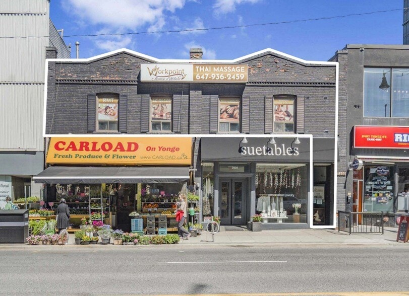 2499-2501 Yonge St, Toronto, ON à louer - Photo principale – Image 1 sur 1