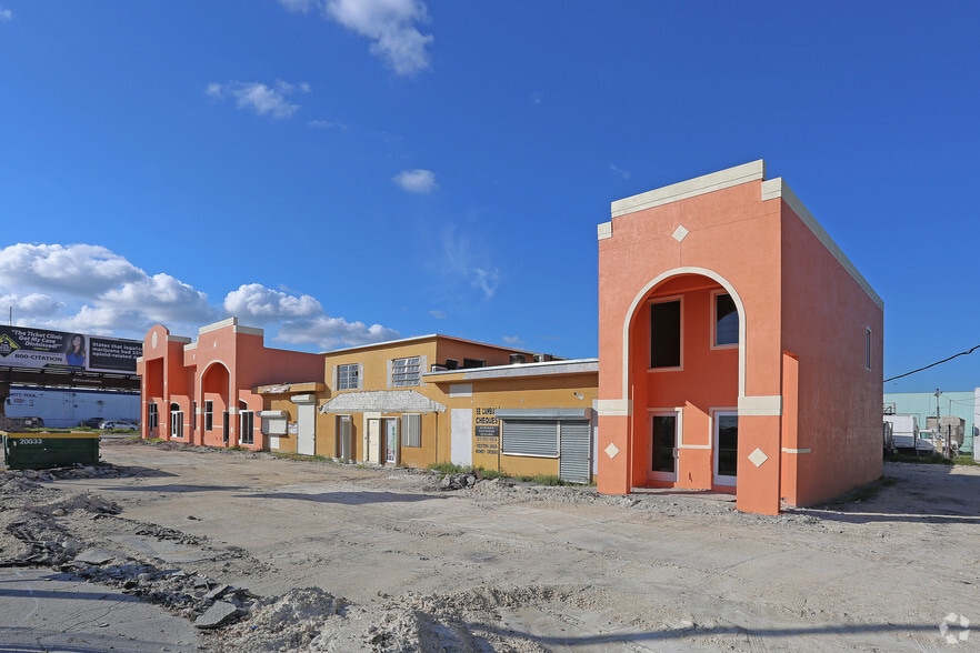 6600 NW 72nd Ave, Miami, FL à louer - Photo de l’immeuble – Image 2 sur 10