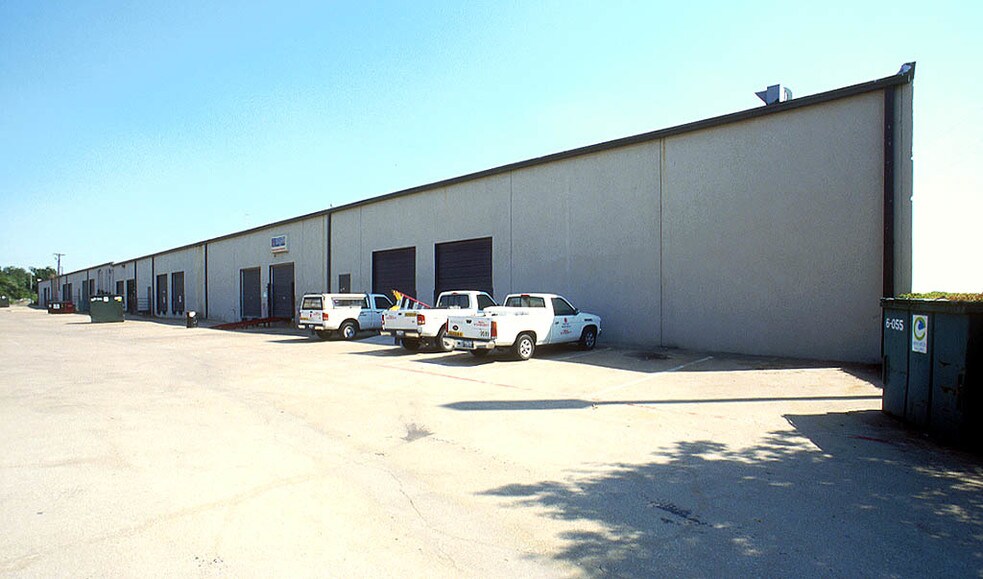 1600 N Stemmons Fwy, Carrollton, TX à louer - Autre – Image 2 sur 10