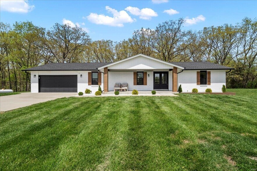 636 Schultz Ct, Foristell, MO à vendre - Photo principale – Image 1 sur 37
