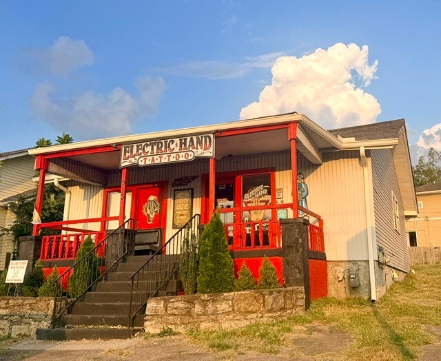913 Gallatin Ave, Nashville, TN à louer - Photo de l’immeuble – Image 1 sur 22