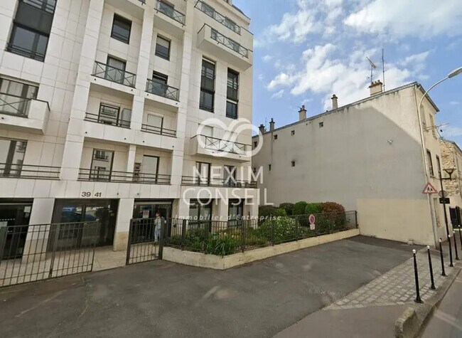 Plus de détails pour Bureau à vendre