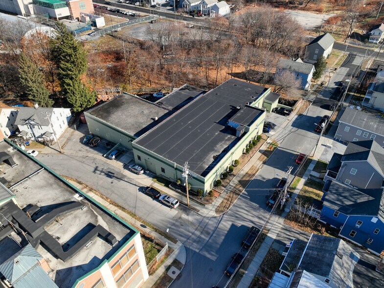35 High St, Poughkeepsie, NY à vendre - Photo de l’immeuble – Image 1 sur 10