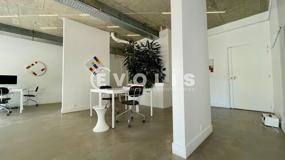 Bureau dans Paris à louer - Photo de l’immeuble – Image 2 sur 10
