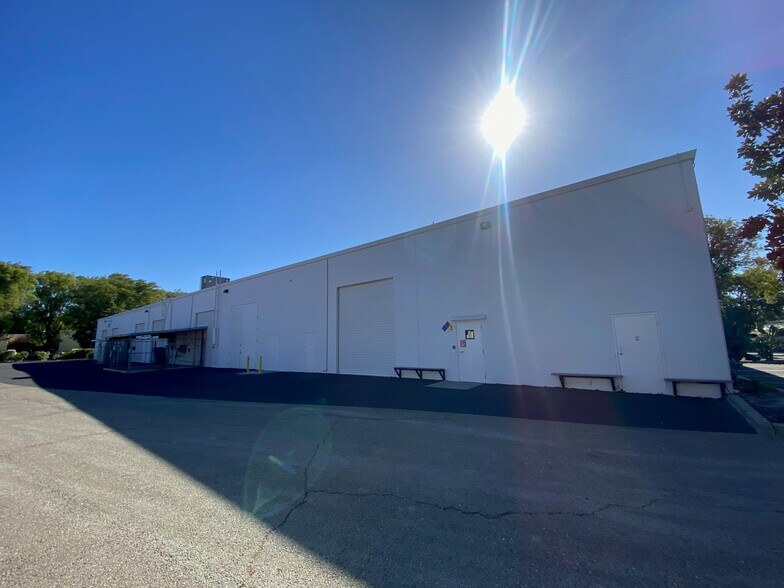 199 Frank West Cir, Stockton, CA à louer - Photo de l’immeuble – Image 3 sur 3