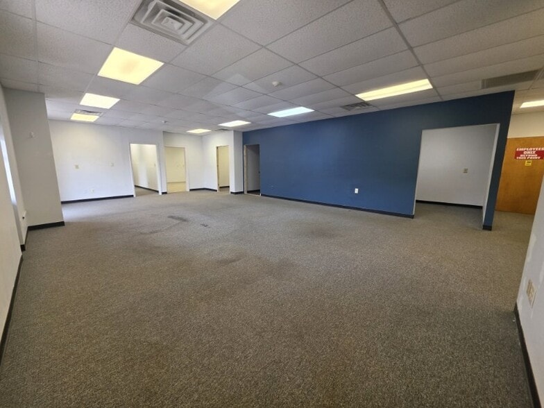 1030 Elizabeth St, Nicholasville, KY à louer - Photo intérieure – Image 1 sur 11