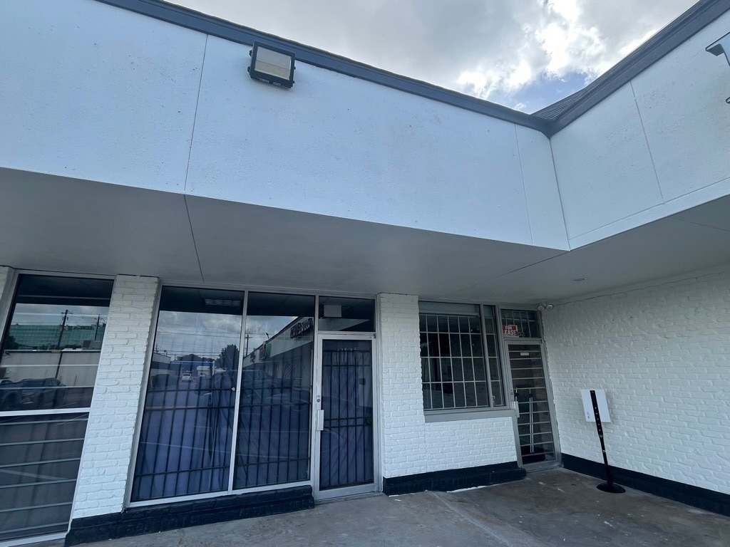 1905 S Dairy Ashford, Houston, TX à louer Photo de l’immeuble– Image 1 sur 13