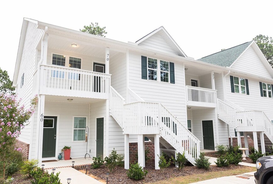 60 N Knoll Rd, Southern Pines, NC à vendre - Photo principale – Image 1 sur 13