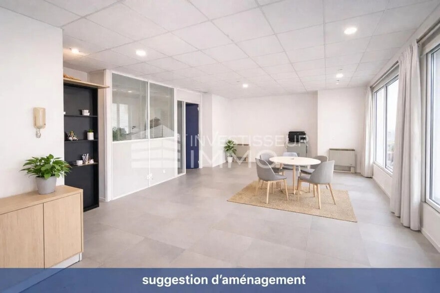 Local commercial dans Fontainebleau à louer - Photo intérieure – Image 3 sur 5