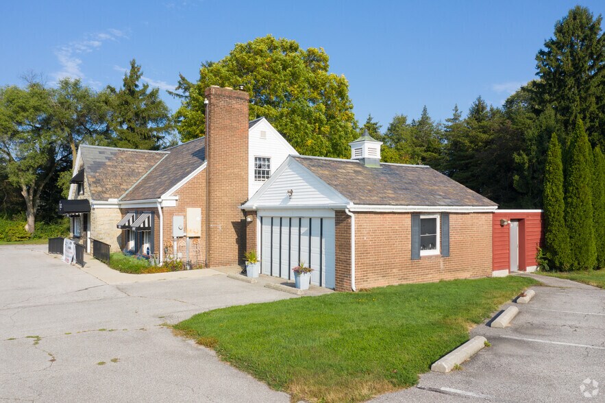 35800 Detroit Rd, Avon, OH à vendre - Photo de l’immeuble – Image 3 sur 6
