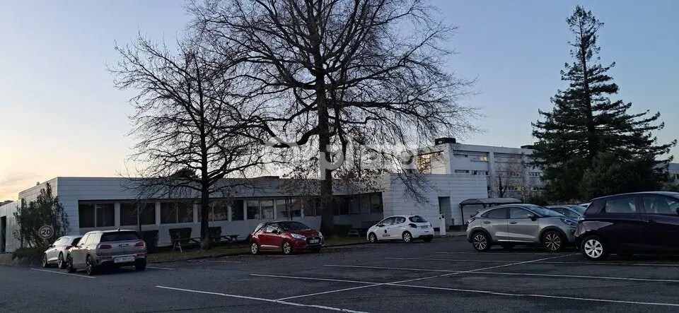 Bureau dans Pau à louer - Photo de l’immeuble – Image 2 sur 4