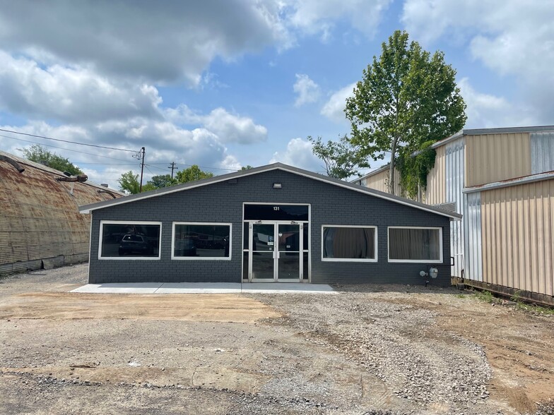 131 Kraft St, Clarksville, TN à louer - Photo de l’immeuble – Image 2 sur 3