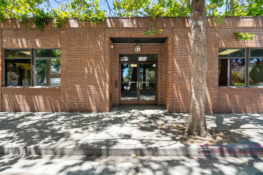 129 Water St, Santa Cruz, CA à vendre - Photo intérieure – Image 3 sur 24