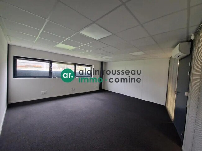 Plus de détails pour Bureau à louer