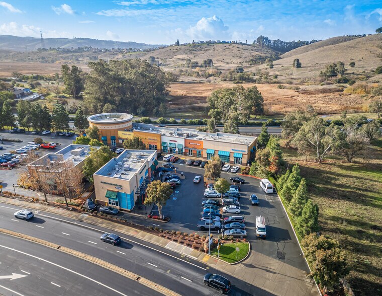 2130-2158 Columbus Pky, Benicia, CA à vendre - Photo de l’immeuble – Image 2 sur 8
