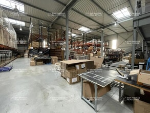 Local d’activités dans Lieusaint à louer Photo intérieure– Image 1 sur 3