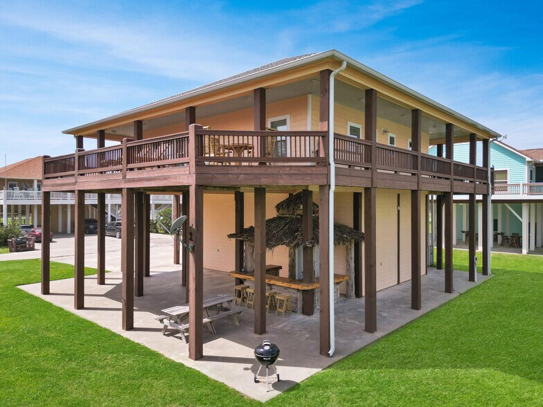 944 Raymond, Crystal Beach, TX à vendre - Photo de l’immeuble – Image 3 sur 52