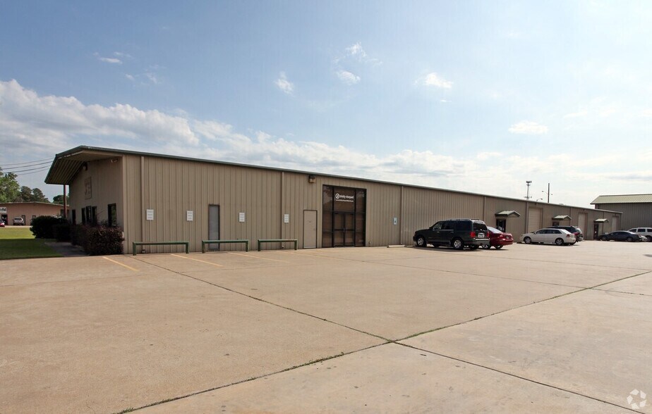 Cypress North Houston Business Park portefeuille de 2 biens à vendre sur LoopNet.fr - Photo de l’immeuble – Image 3 sur 12