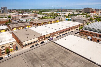 1493-1517 Rue Antonio-Barbeau, Montréal, QC - Vue aérienne  vue de carte