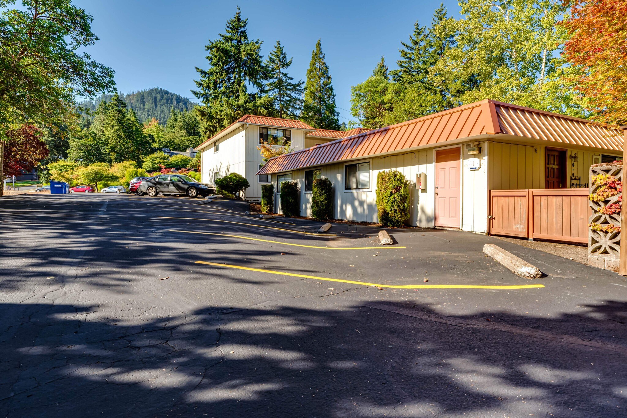 5477 Donald St, Eugene, OR à vendre Photo de l’immeuble– Image 1 sur 35