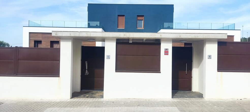 Calle José Del Vado Matellano, 10, Fuente el Saz de Jarama, Madrid à vendre - Photo de l’immeuble – Image 3 sur 7