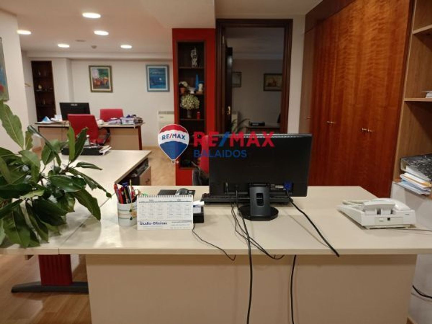 Bureau dans Vigo, Pontevedra à vendre Photo de l’immeuble– Image 1 sur 45