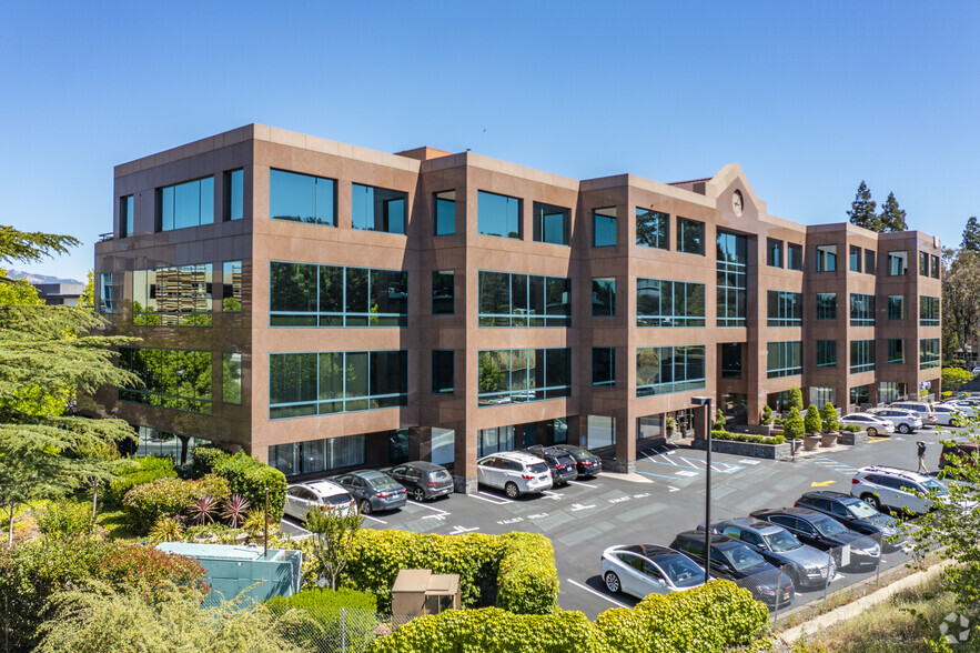 101 Ygnacio Valley Rd, Walnut Creek, CA à louer - Photo de l’immeuble – Image 2 sur 6