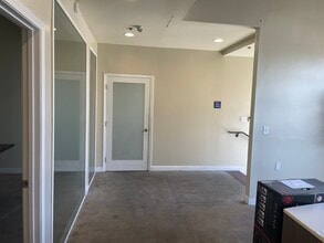 4555 S Everett Ave, Vernon, CA à louer Photo intérieure– Image 1 sur 9