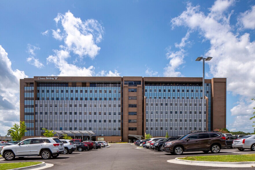 500 S University Ave, Little Rock, AR à louer - Photo de l’immeuble – Image 1 sur 7