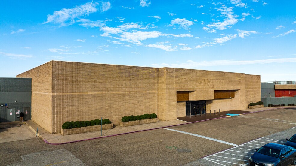 3500 McCann Rd, Longview, TX à louer - Photo de l’immeuble – Image 3 sur 17