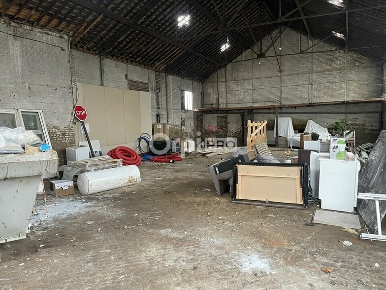 Industriel/Logistique dans Saint-Quentin à vendre - Photo intérieure – Image 3 sur 3