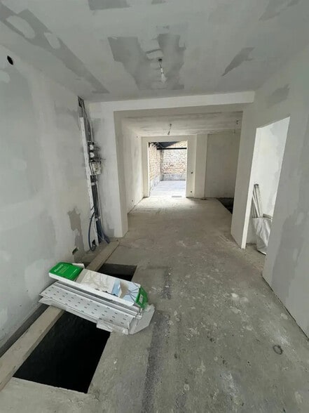 Local commercial dans Paris à vendre - Photo intérieure – Image 3 sur 10