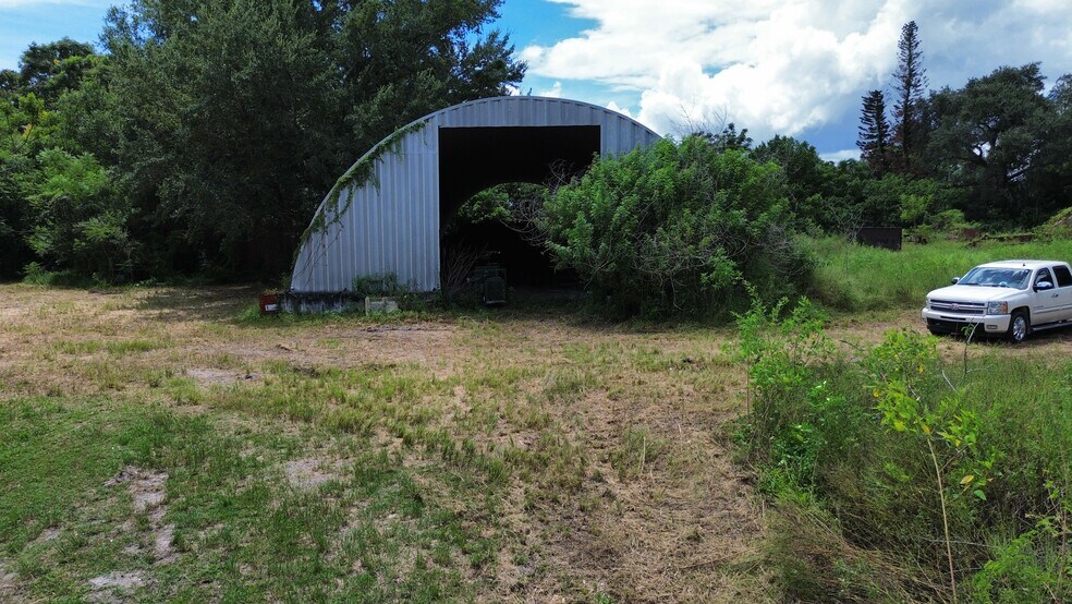 820 Pine Rd, Auburndale, FL à vendre - Photo de l’immeuble – Image 3 sur 5