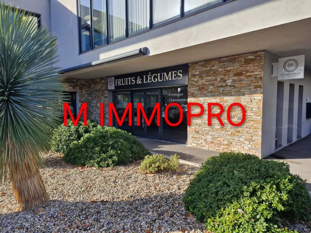 Local commercial dans Mougins à louer Photo de l’immeuble– Image 1 sur 7