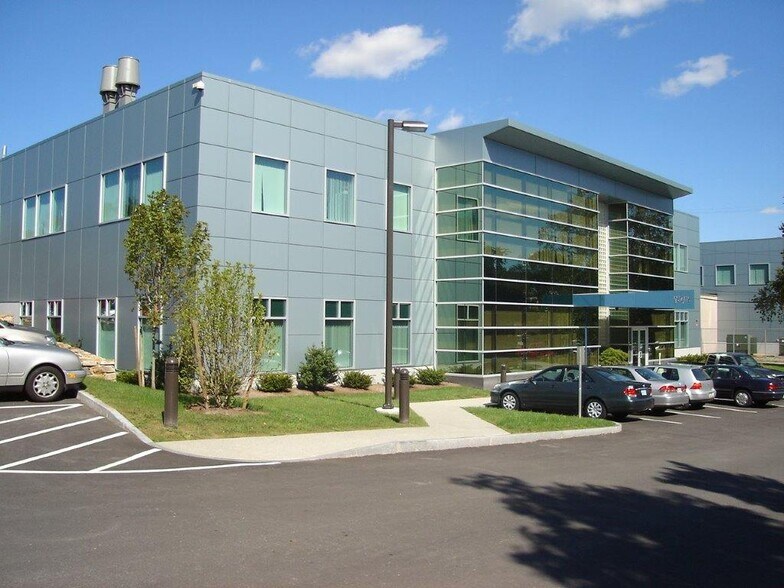 211 Second Ave, Waltham, MA à louer - Photo principale – Image 1 sur 3
