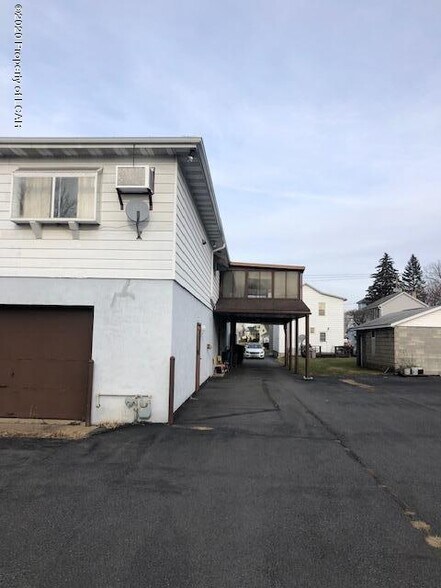 707 Exeter Ave, West Pittston, PA à vendre - Photo de l’immeuble – Image 2 sur 6