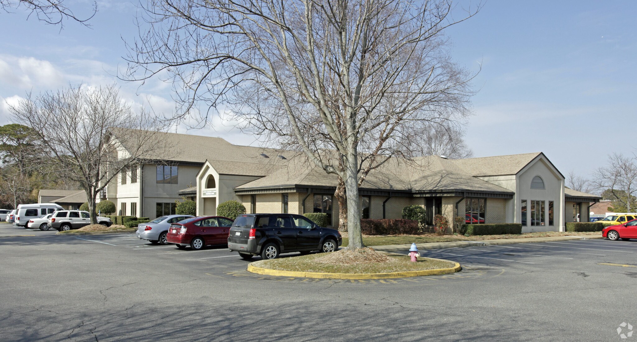 933 First Colonial Rd, Virginia Beach, VA à louer Photo de l’immeuble– Image 1 sur 17