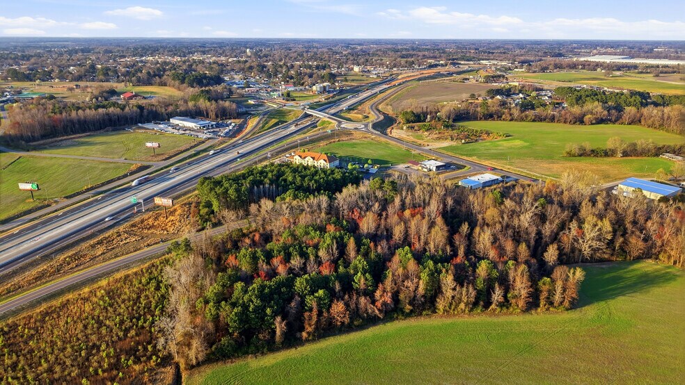 Pope Road, Dunn, NC à vendre - Aérien – Image 2 sur 4