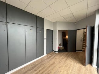 Plus de détails pour Industriel/Logistique à louer