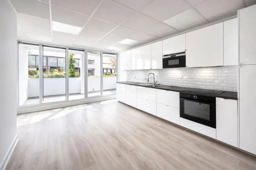 11 Rue Erard, Paris à louer - Photo de l’immeuble – Image 2 sur 10