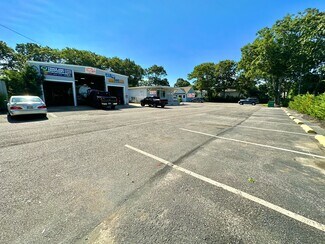 Plus de détails pour 10 Wilcox Ave, Center Moriches, NY - Industriel/Logistique à vendre