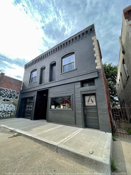 809 E 31st St, Kansas City, MO à vendre - Photo de l’immeuble – Image 2 sur 15
